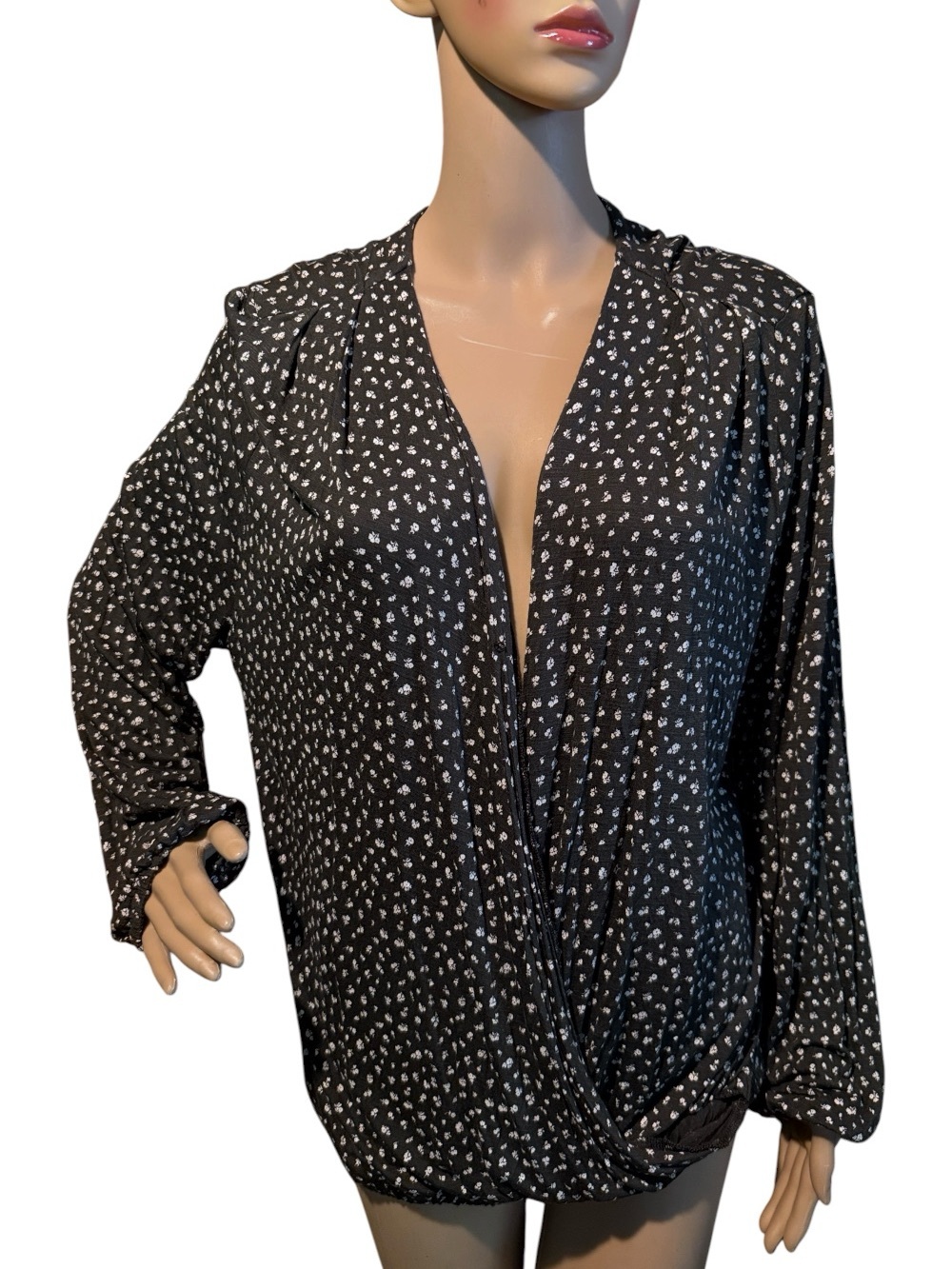 💚💰BOGO FREE Lucky Brand Top